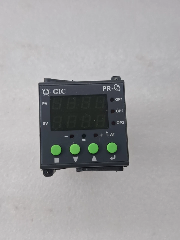 GIC PR-69 TEMPERATURE CONTROLLER 110-240VAC